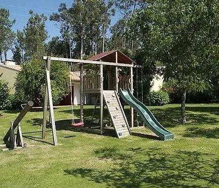 Splendid 6 Bedrooms Coura Coura Valley Views Ping Pong Pool Table *