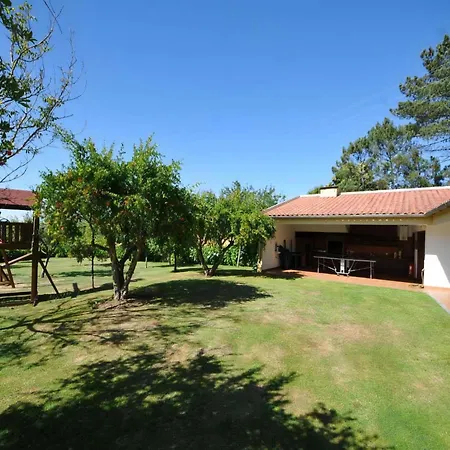 Splendid 6 Bedrooms Coura Coura Valley Views Ping Pong Pool Table Villa