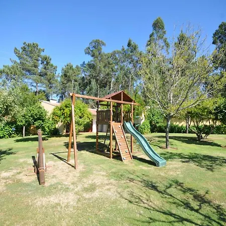 Splendid 6 Bedrooms Coura Coura Valley Views Villa
