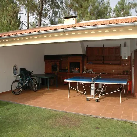 빌라 Splendid 6 Bedrooms Coura Coura Valley Views