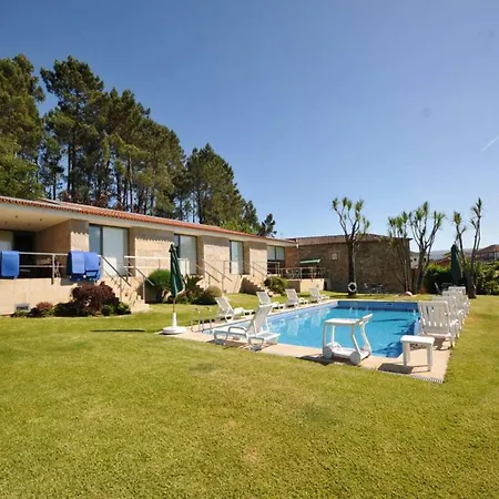 Splendid 6 Bedrooms Coura Coura Valley Views 빌라 폰테 데 리마