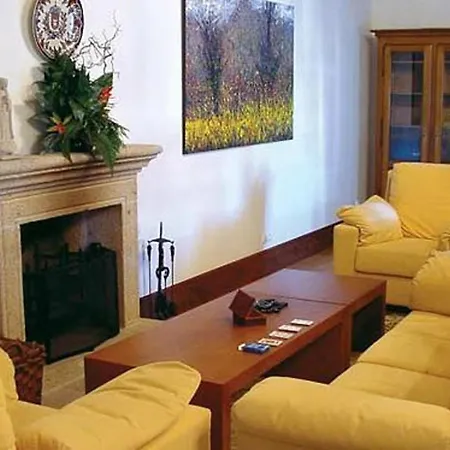 Splendid 6 Bedrooms Coura Coura Valley Views *