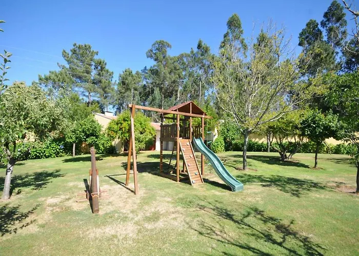 Splendid 6 Bedrooms Coura Coura Valley Views Vila