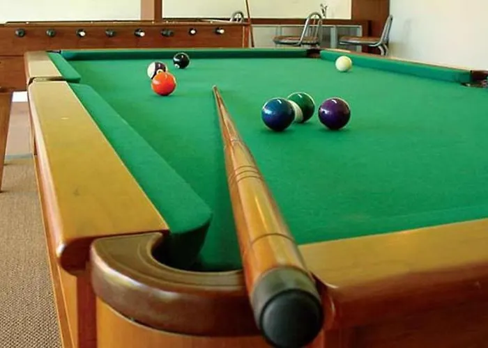 Splendid 6 Bedrooms Coura Coura Valley Views