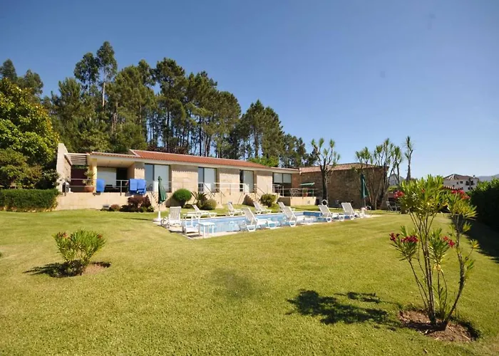 Splendid 6 Bedrooms Coura Coura Valley Views Ponte de Lima